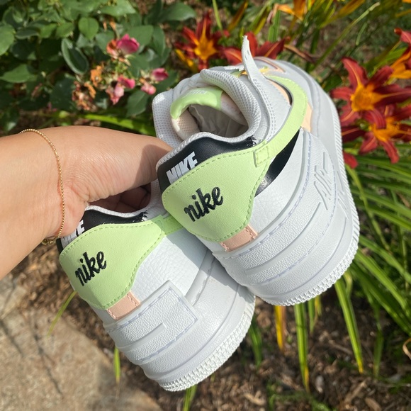 Nike Air Force One - Picture 3 of 4